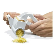 Ralador Moedor De Queijo Chocolate Em Plástico E Aço Inox Foto  mini 1