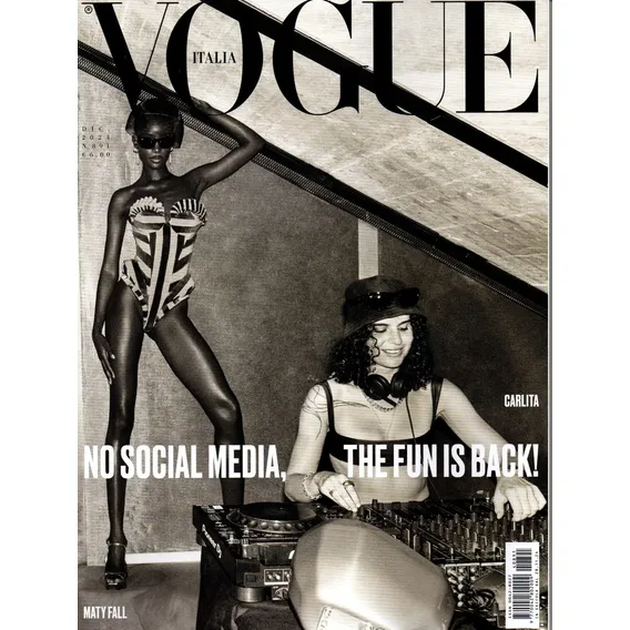 Revista FĂsico Vogue Dezembro 2020 Vogue Italia CondĂ© Nast De Itália Foto 1