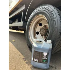 Shampoo Neutro Concentrado Automotivo + Pneu Pretinho 5l Foto mini  2