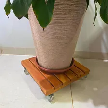 Suporte Vaso Em Madeira Quadrado Com Rodizio Gel 30x30cm Foto mini 4