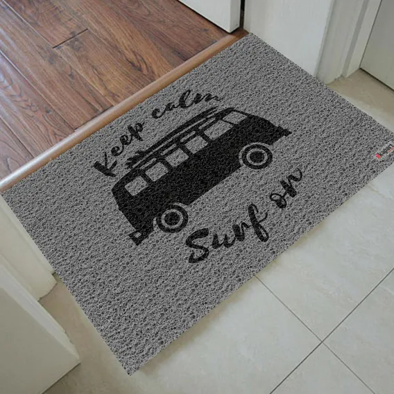 Tapete Capacho Keep Calm Surf On - 60x40cm Foto 1