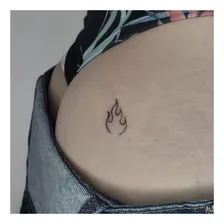 Tatuagem Fogo Tatuagem De Biquíni Tatuagem Íntima Feminina Foto mini 2