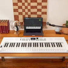 Teclado Roland Go-keys 5 sintetizador 61 teclas cor branco Foto mini  3
