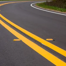 Tinta Demarcação ViÔria 3,6l Tinta Para Asfalto Acabamento Fosco Cor Amarelo Foto mini 2