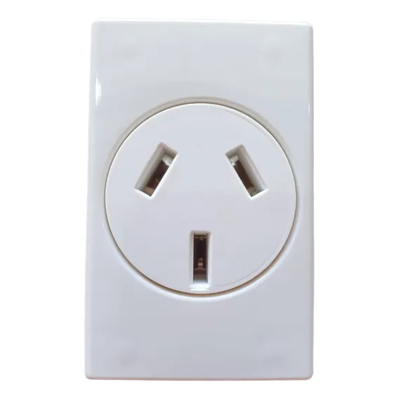 Tomada Ar Condicionado Chinês Ou Australiano 20a/250v Antigo Cor Branco Foto 1