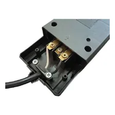 Tomada Quadrupla 10a/20a Régua P/ Extensão 2p+t Cinza Cor Branco Foto mini  2
