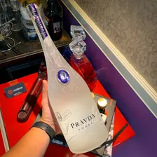 Vodka Pravda 1750ml Foto mini  2
